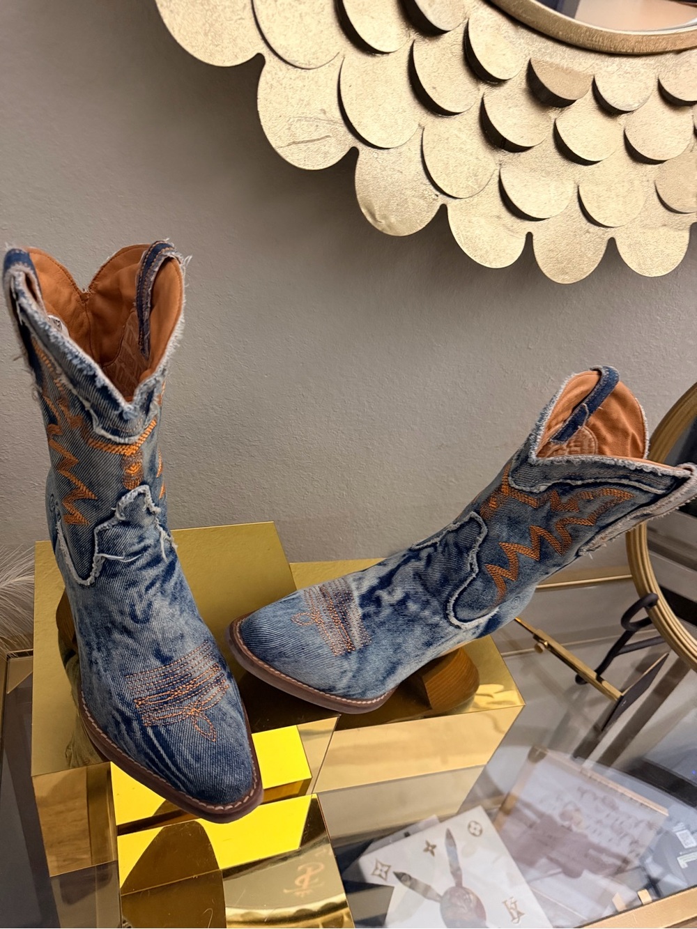 Dingo Y’all Need Dolly DI950 Blue Denim Western Cowboy Boots Size 9M - Picture 3 of 16